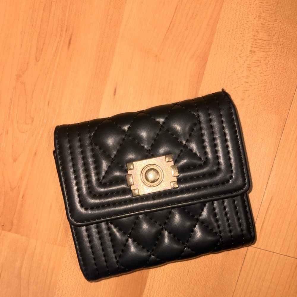 Brand new (With Box) Black Quilted Leather Wallet 🖤🖤🖤 with a gold-tone clasp.